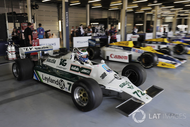 Демонстрація Williams FW07b Карлоса Ройтеманна