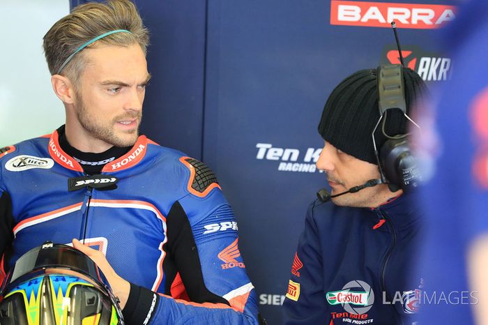 Leon Camier, Honda World Superbike Team