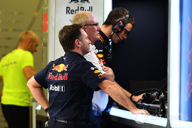 Christian Horner, Red Bull Racing Team Principal and Dr Helmut Marko, Red Bull Motorsport Consultant in the garage