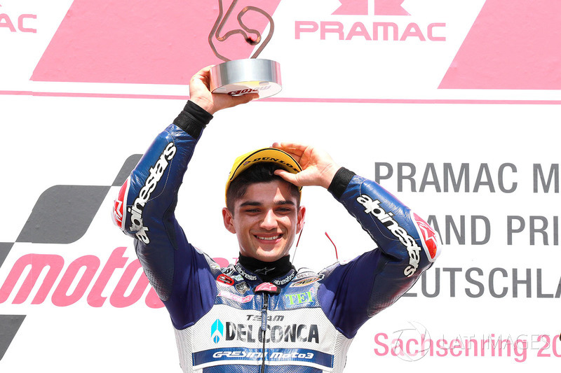 Podio: ganador de la carrera Jorge Martin, Del Conca Gresini Racing Moto3