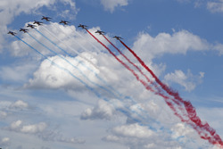 La Patrouille de France survole la piste
