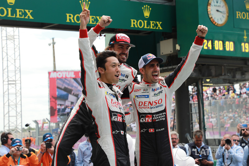 Kazanan #8 Toyota Gazoo Racing Toyota TS050: Sébastien Buemi, Kazuki Nakajima, Fernando Alonso