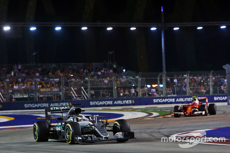 Lewis Hamilton, Mercedes AMG F1 W07 Hybrid