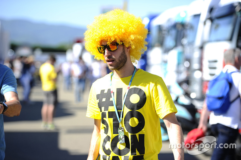 Un fan de Valentino Rossi, Yamaha Factory Racing