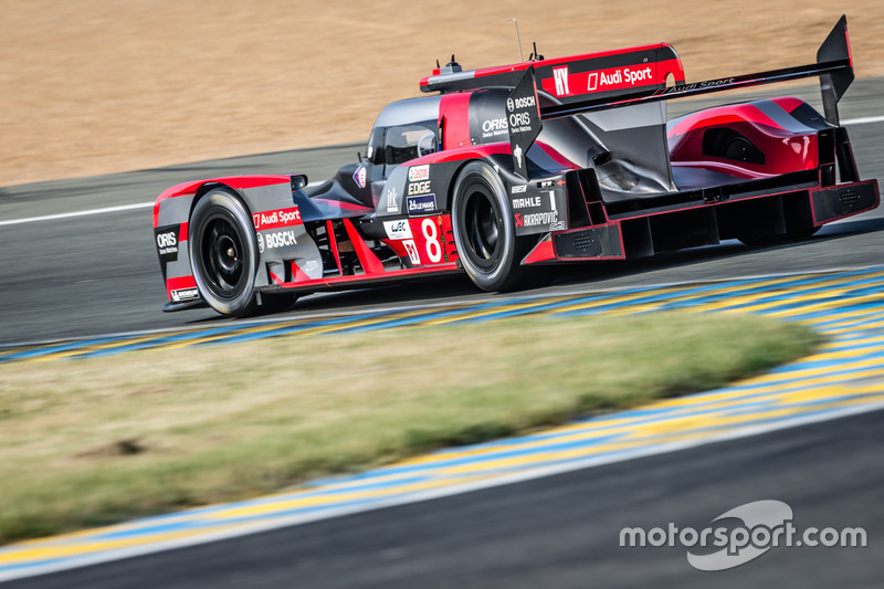 #8 Audi Sport Team Joest Audi R18 e-tron quattro: Lucas di Grassi, Loic Duval, Oliver Jarvis