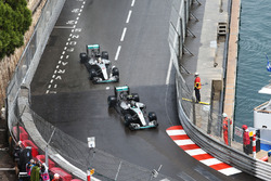 Nico Rosberg, Mercedes AMG F1 W07 Hybrid lidera a Lewis Hamilton, Mercedes AMG F1 W07 Hybrid