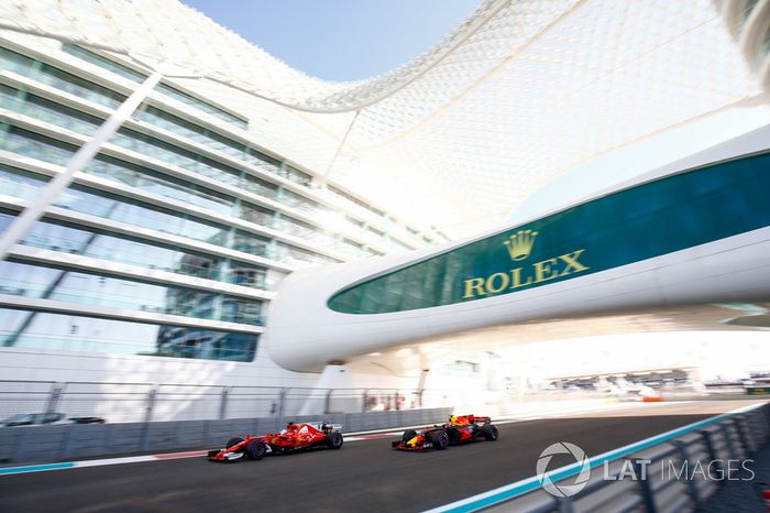 Sebastian Vettel, Ferrari SF70H, Max Verstappen, Red Bull Racing RB13