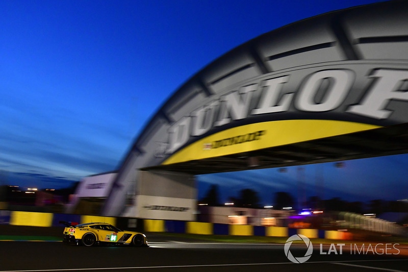 #84 JMW Motorsport Ferrari 488 GTE: Liam Griffin, Cooper MacNeil, Jeff Segal