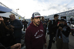 Fernando Alonso, United Autosports avec des fans