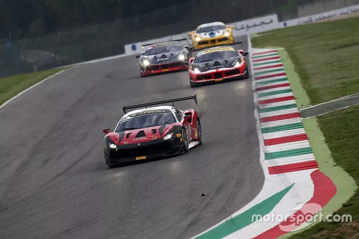 #172 Ferrari 488 Challenge, Rossocorsa - Pellin Racing: Giuseppe Ramelli