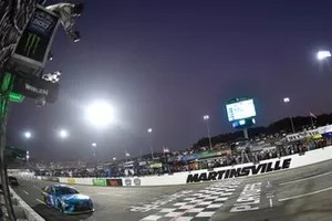Race winner  Martin Truex Jr., Joe Gibbs Racing, Toyota Camry Auto Owners Insurance