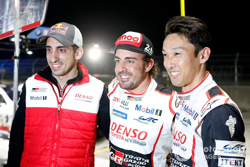 Pole position per #8 Toyota Gazoo Racing Toyota TS050: Sébastien Buemi, Kazuki Nakajima, Fernando Alonso