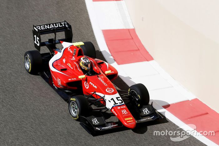 El 2018 de Sacha Fenestraz en imágenes: