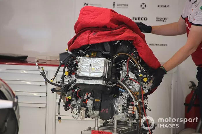 Alfa Romeo Racing C38, detalle del motor Ferrari
