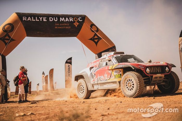 #301 X-Raid Team Mini JCW Team: Stéphane Peterhansel, Andrea Peterhansel