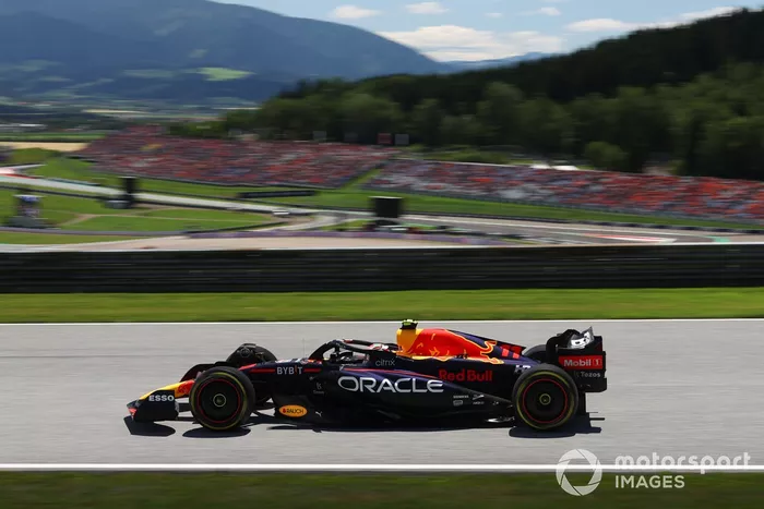 Sergio Pérez, Red Bull Racing RB18
