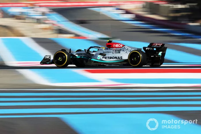 Lewis Hamilton, Mercedes W13