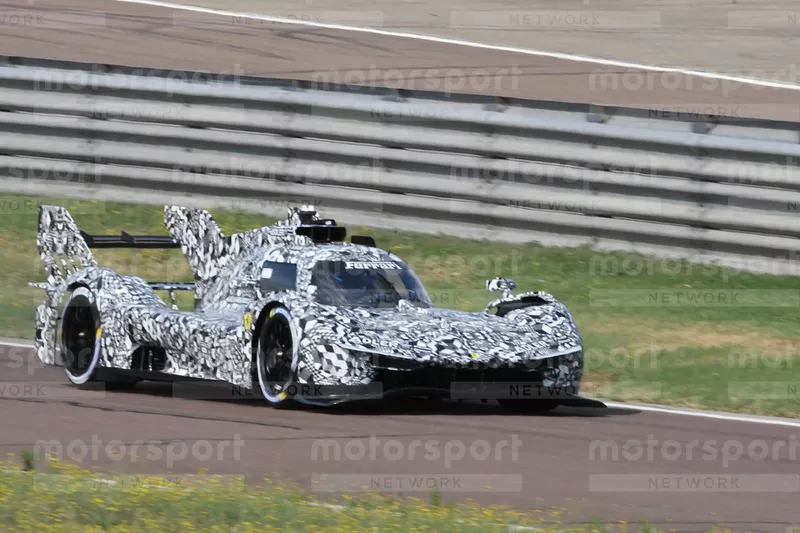 Ferrari LMH  
