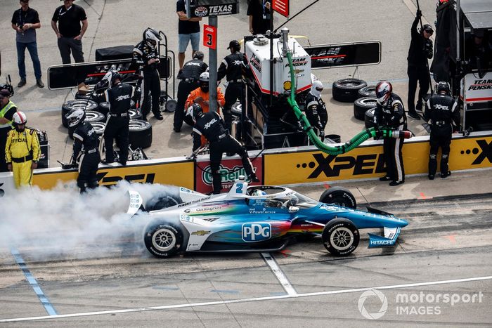 Josef Newgarden, Team Penske Chevrolet, pit stop