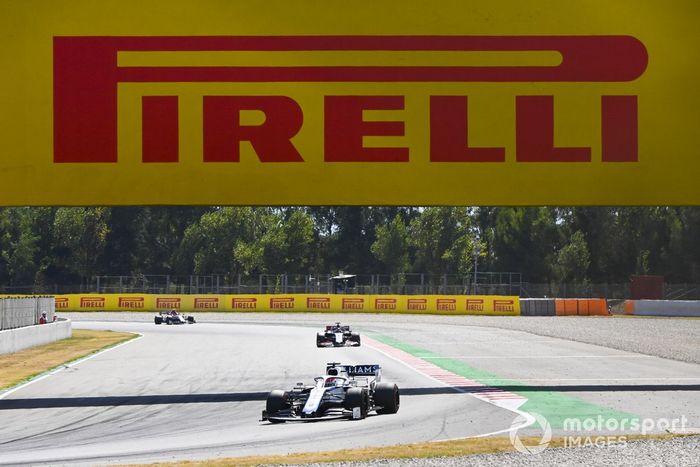 George Russell, Williams FW43, Romain Grosjean, Haas VF-20