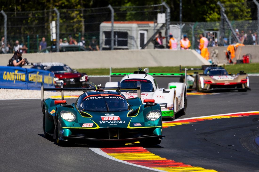#009 Aston Martin Thor Team Aston Martin Valkyrie: Alex Riberas, Marco Sorensen