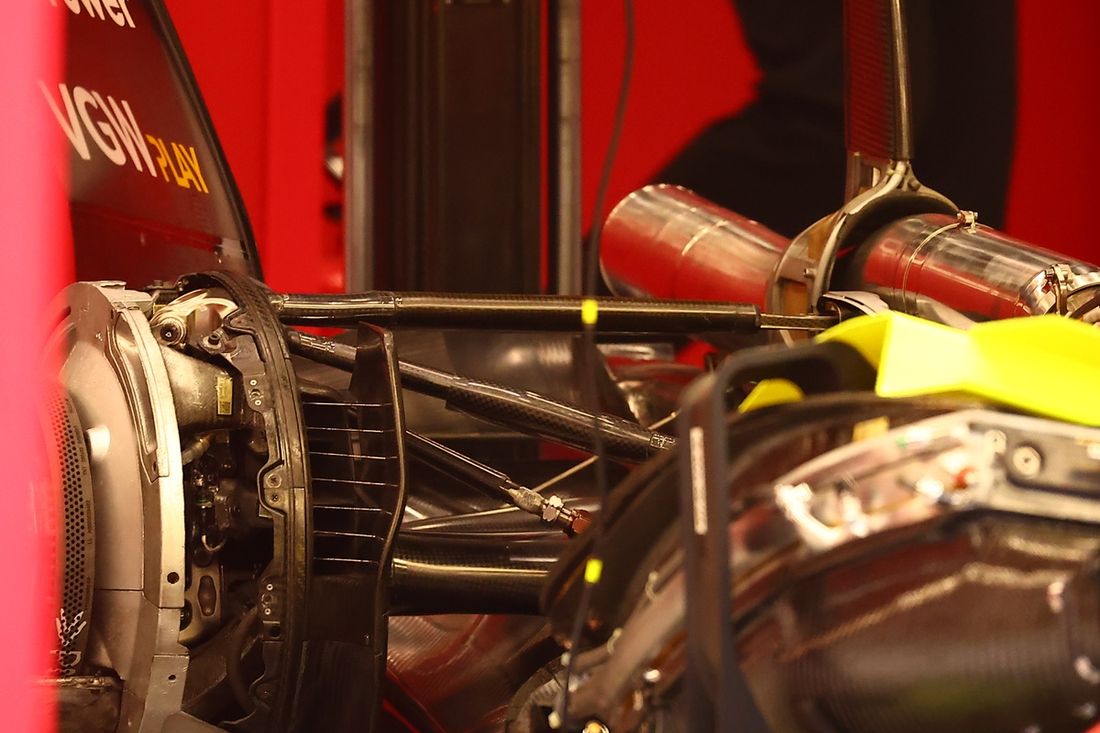 Ferrari SF-25, detalle de la suspensión trasera