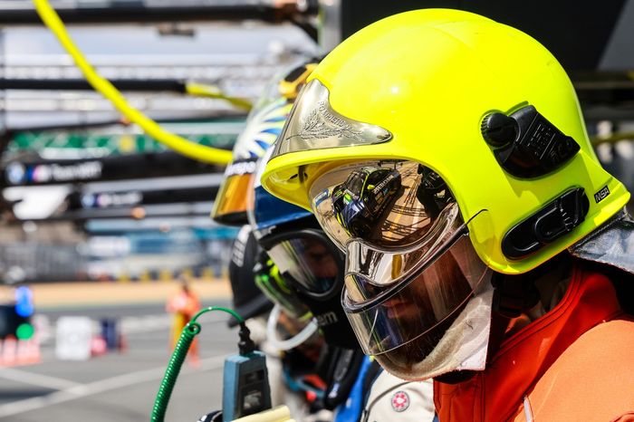 #46 Team WRT BMW M4 LMGT3: Ahmad Al Harthy, Valentino Rossi, Kelvin Van Der Linde