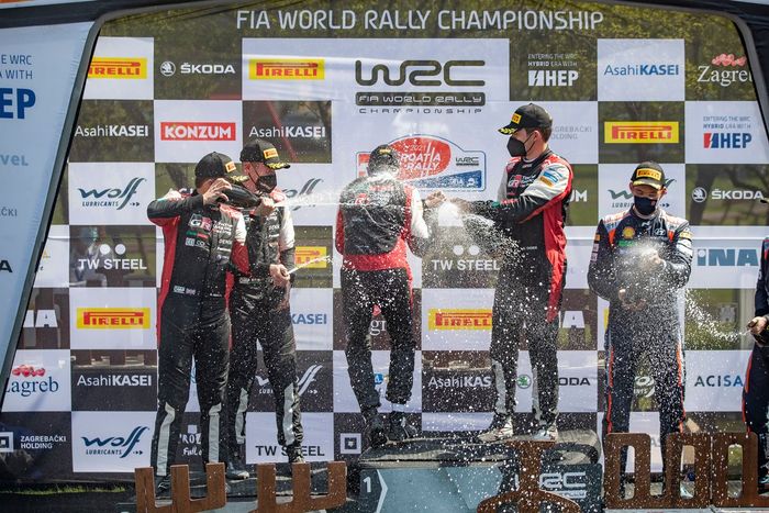 Podio: Ganador de la carrera Sébastien Ogier, Julien Ingrassia, Toyota Gazoo Racing WRT Toyota Yaris WRC, Elfyn Evans, Scott Martin, Toyota Gazoo Racing WRT Toyota Yaris WRC 