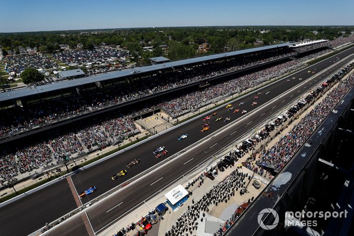 Arrancada Scott Dixon, Chip Ganassi Racing Honda líder