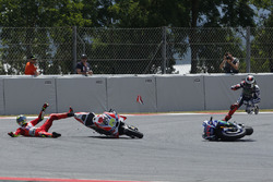 Андреа Янноне, Ducati Team и Хорхе Лоренсо, Yamaha Factory Racing crash