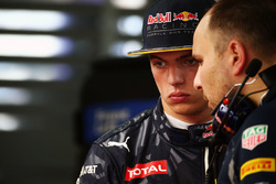 Max Verstappen, Red Bull Racing met Gianpiero Lambiase, Red Bull Racing Engineer