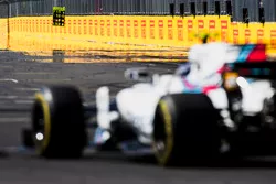Lance Stroll, Williams FW40
