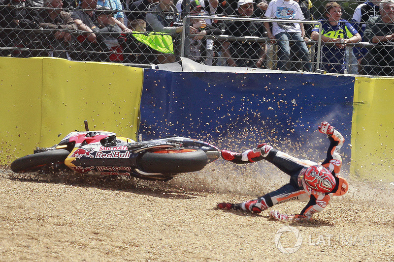 Marc Márquez, Repsol Honda Team, caída