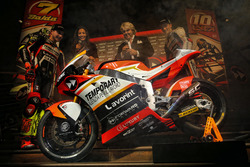 Giovanni Cuzari avec Luca Marini et Lorenzo Baldassarri, Forward Racing