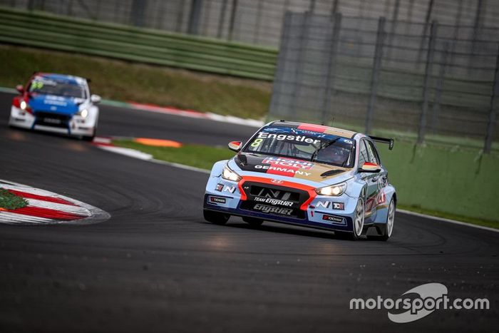 #8 GER Hyundai Team Engstler Hyundai i30 N TCR: Luca Engstler
