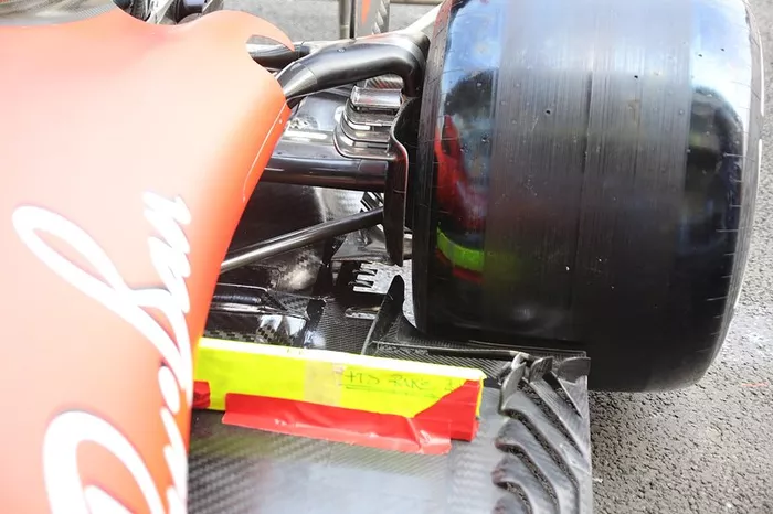 Suspensão traseira da Ferrari SF90