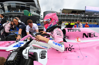Esteban Ocon, Racing Point Force India VJM11 on the grid