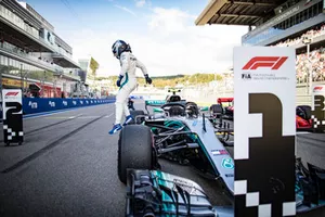 Pole sitter Valtteri Bottas, Mercedes AMG F1