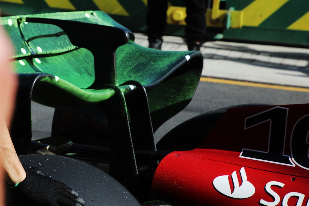 Detalle del alerón trasero del Ferrari F1-75