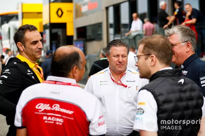 Cyril Abiteboul, Managing Director, Renault F1 Team, Frederic Vasseur, Team Principal, Alfa Romeo Racing, Zak Brown, Direttore Esecutivo, McLaren, Andreas Seidl, Team Principal, McLaren e Otmar Szafnauer, Team Principal e CEO, Racing Point 