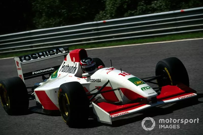 非売品 TEAM 鈴木亜久里 スーパーアグリ F1チーム レーシングパラソル 鈴木亜久里と佐藤琢磨、スーパーアグリで共闘したふたりのスペシャル