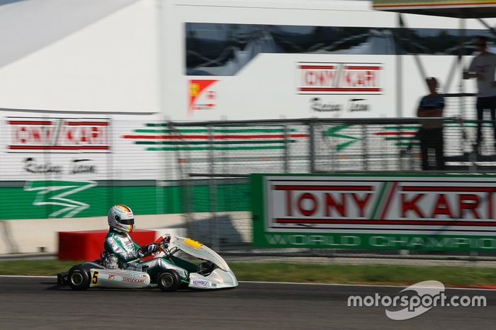 Sebastian Vettel is testing Tony kart