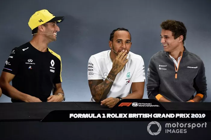 Daniel Ricciardo, Renault F1 Team, Lewis Hamilton, Mercedes AMG F1 y Lando Norris, McLaren en la conferencia de prensa