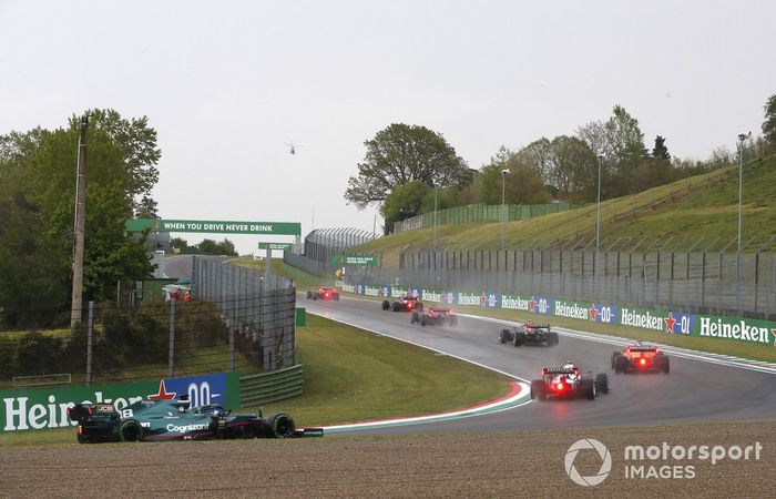 Daniel Ricciardo, McLaren MCL35M, Pierre Gasly, AlphaTauri AT02, Lance Stroll, Aston Martin AMR21