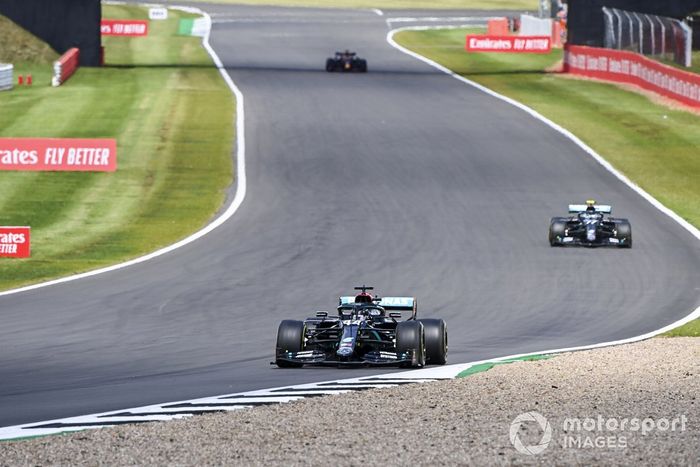 Lewis Hamilton, Mercedes F1 W11, Valtteri Bottas, Mercedes F1 W11