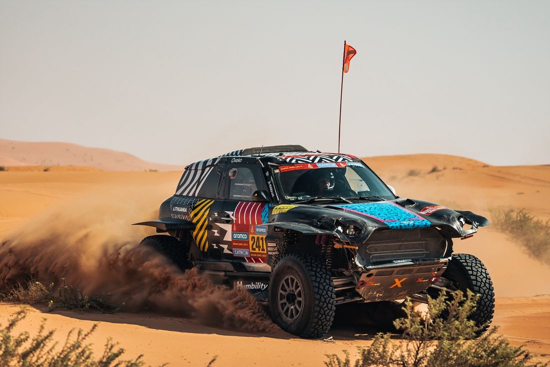 #241 X-Raid Mini JCW Equipo Mini: Vladas Jurkevicius, Aisvydas Paliukenas