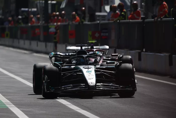 Lewis Hamilton, Ferrari, George Russell, Mercedes