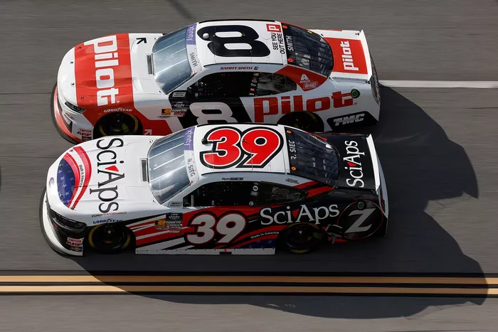 Sammy Smith, JR Motorsprots Chevrolet, Ryan Sieg, RSS Racing Ford