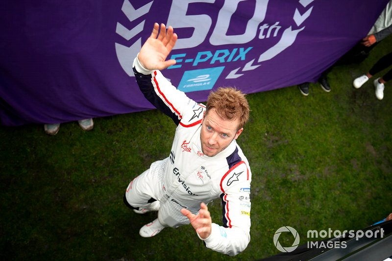 Race winner Sam Bird, Envision Virgin Racing approaches the podium