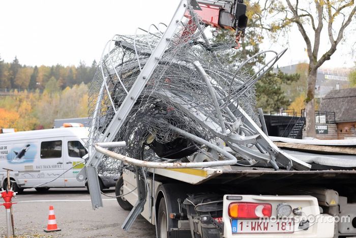 La valla después del accidente en el Super Trofeo Race